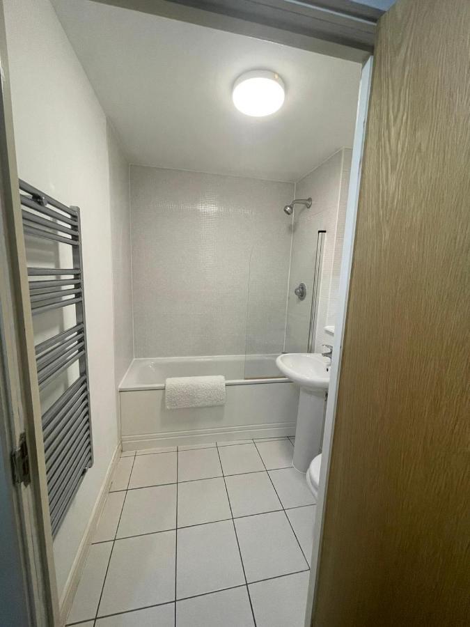 City Centre 1 Bed Apartment With Free On Site Parking With Cctv By Lets Relocations Birmingham Exteriér fotografie